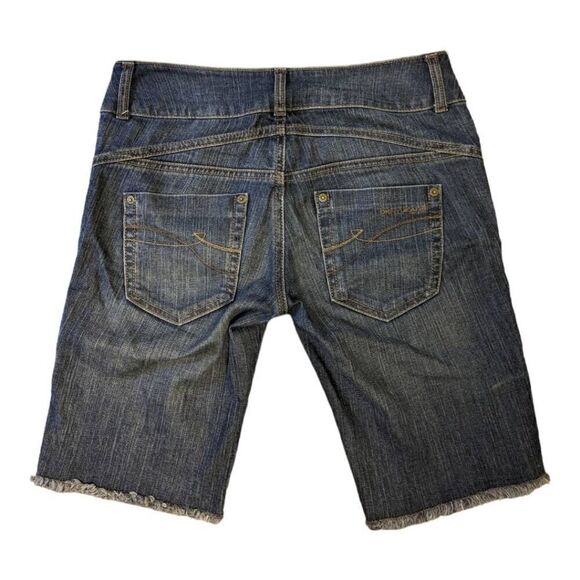 DKNY Jeans Shorts - Picture 2 of 6
